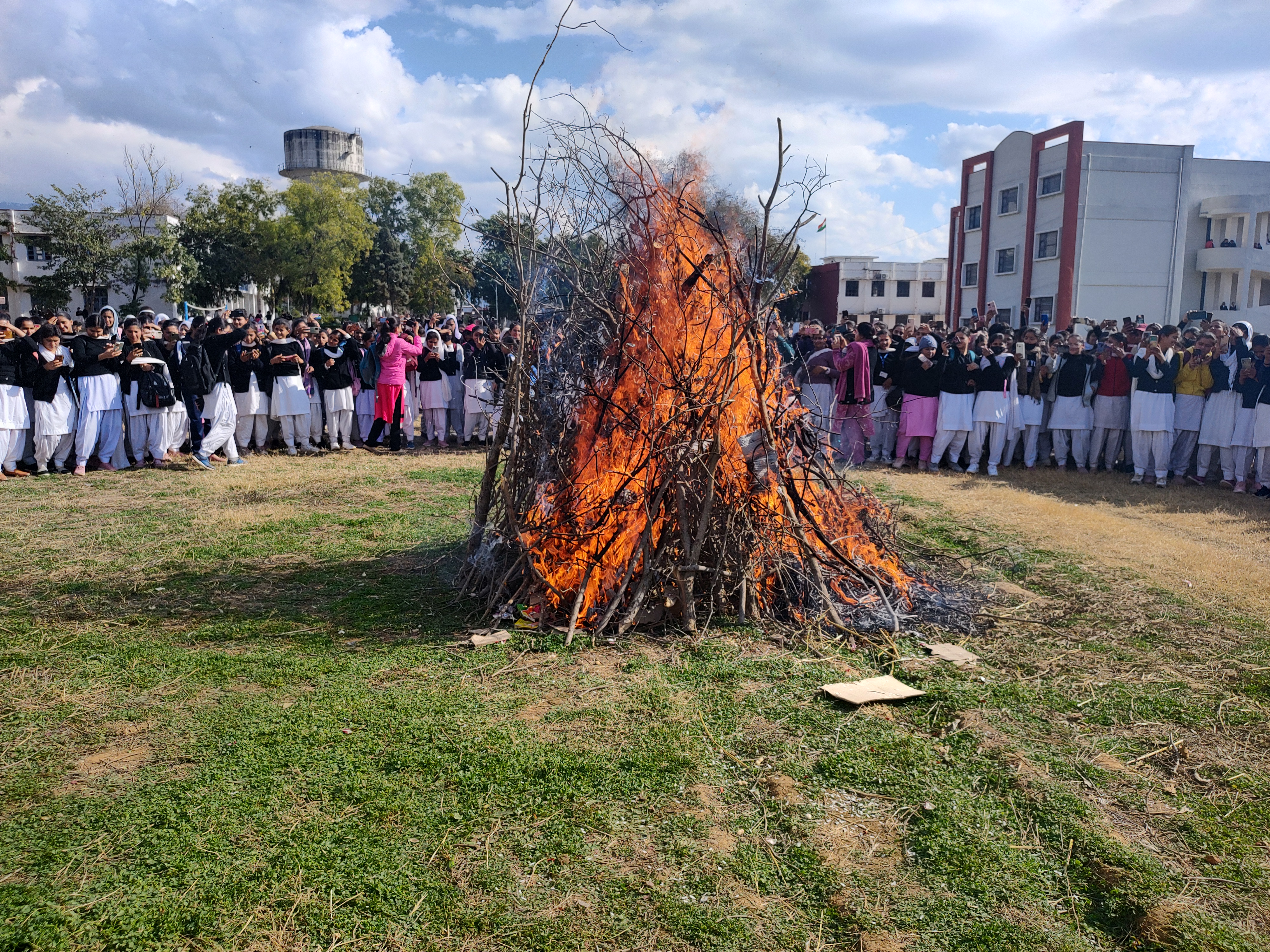 -lohri-festival-celebrated-with-full-zeal-and-enthusiasm-at-gcw-udhampur-